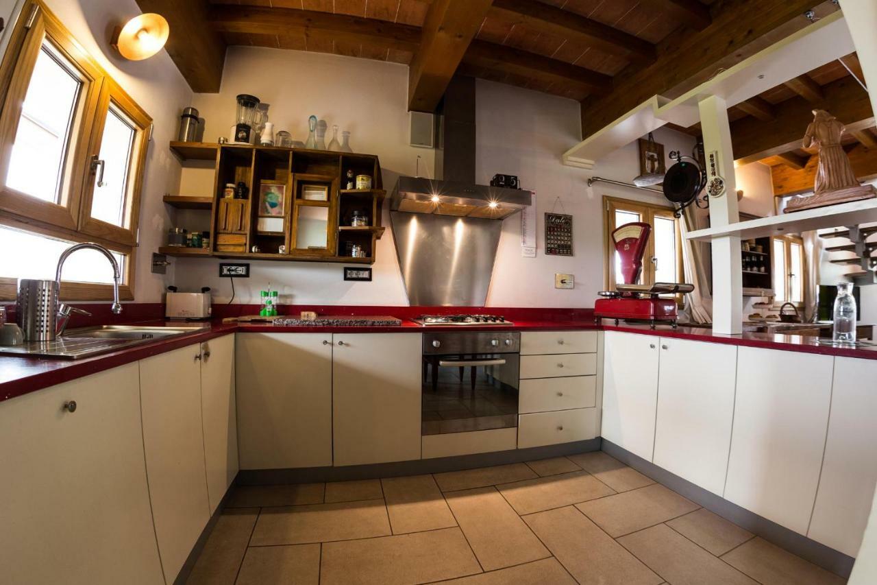 La Piccola Torre Bed & Breakfast Scandiano Eksteriør bilde