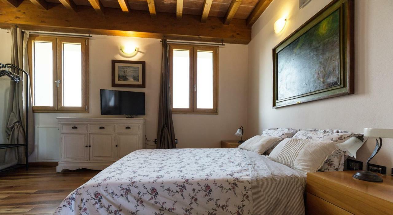 La Piccola Torre Bed & Breakfast Scandiano Eksteriør bilde